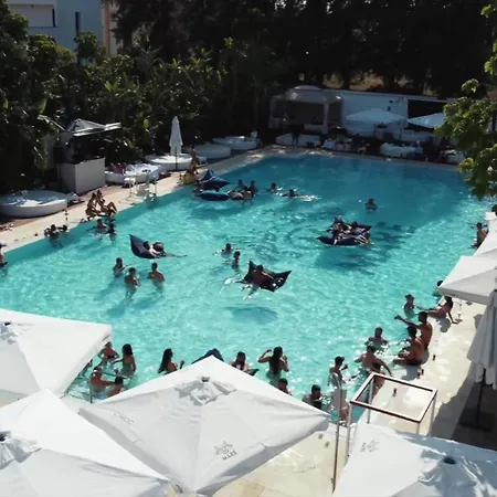 Mare Hotel